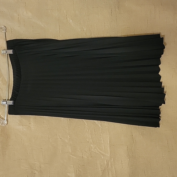 Sears Fashion Place Pleated Skirt - Picture 2 of 6